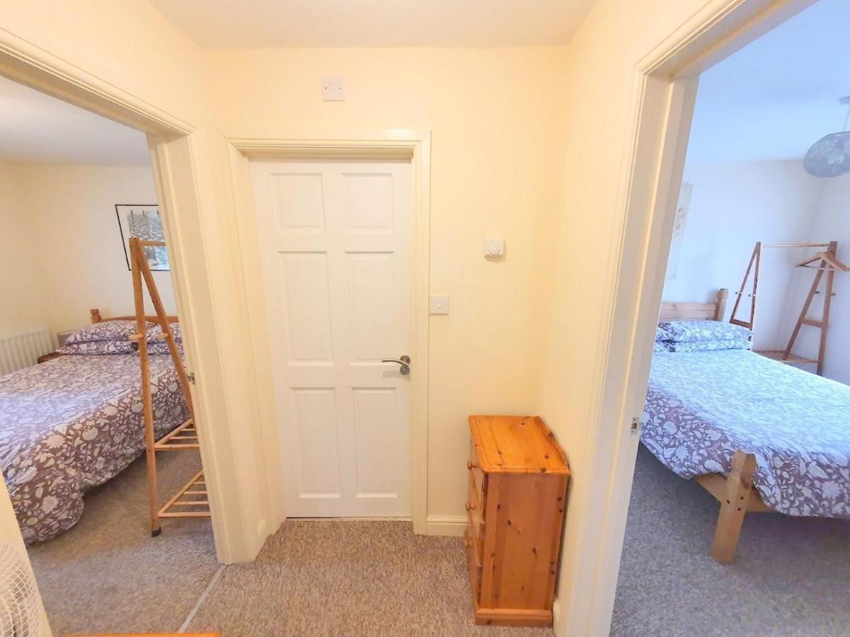 Bassett Flat With 2 Bedrooms And Superfast Wi-Fi Sittingbourne Extérieur photo