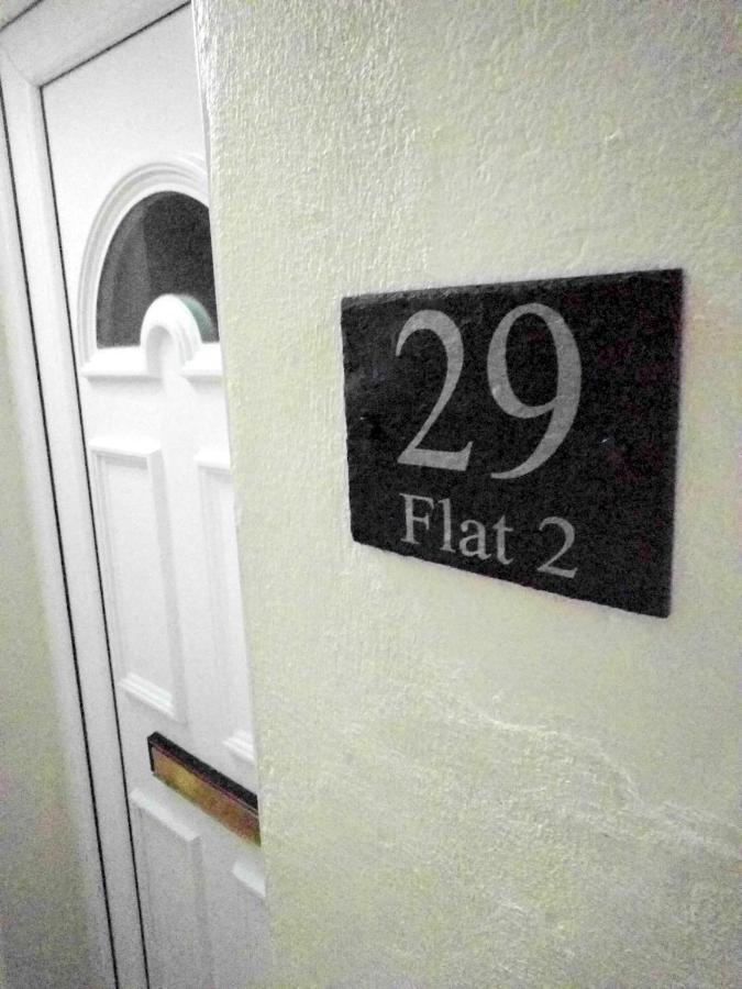Bassett Flat With 2 Bedrooms And Superfast Wi-Fi Sittingbourne Extérieur photo